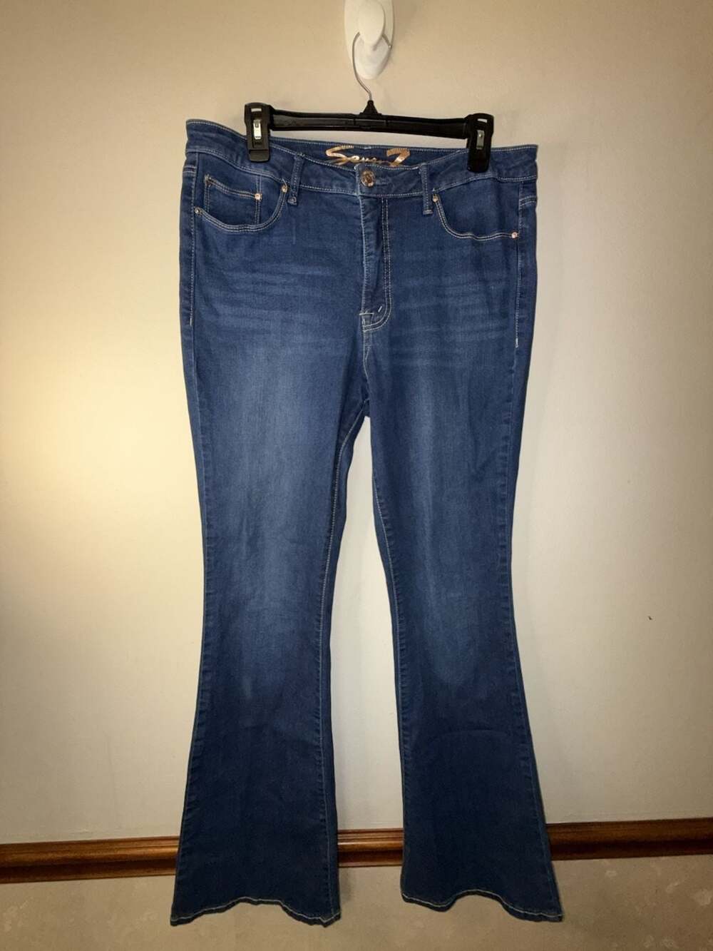 Seven7 Women's Slim Flare Jeans Size 12
